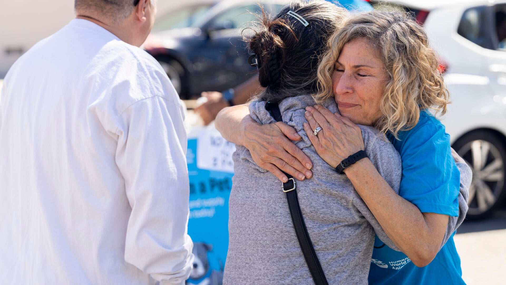 two people hugging