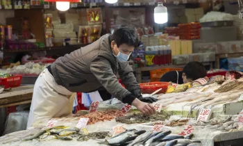 Masked man in Hong Kong market