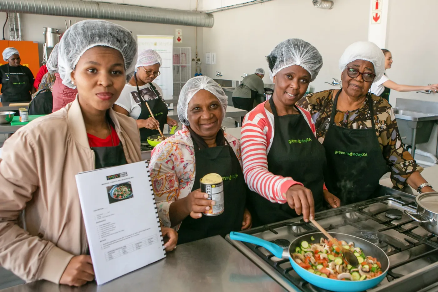 Cape Town residents taking a course on plant-based cooking and nutrition offered by HSI South Africa.