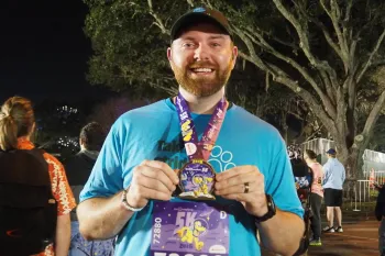 Humane World runner at the Walt Disney World Marathon Weekend runDisney Jan 2026