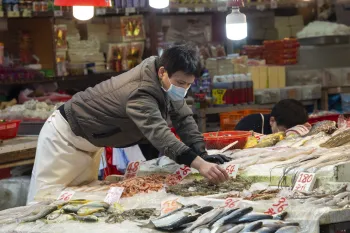 Masked man in Hong Kong market