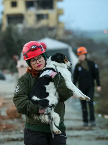 Rescuing animals after an earthquake in Turkiye