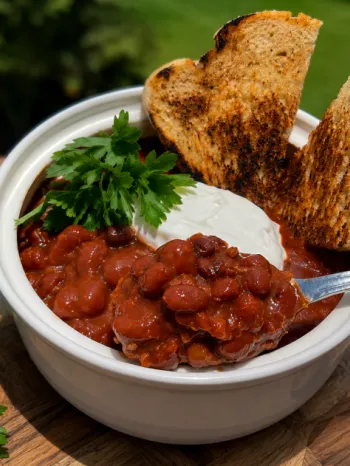 Hearty vegetarian chili