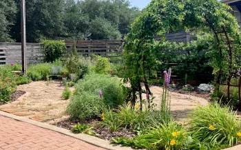 Black Beauty Ranch visitor center garden