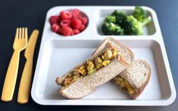 Sweet curry chickpea sandwich